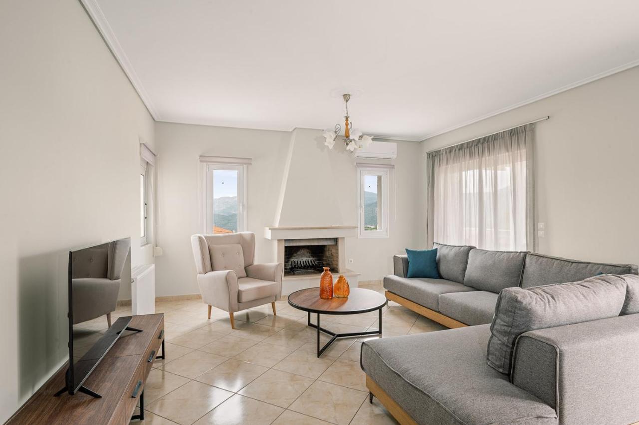 Vasilopoulos Residences - Apartments Eliana & Melanthia Argostoli  Eksteriør bilde