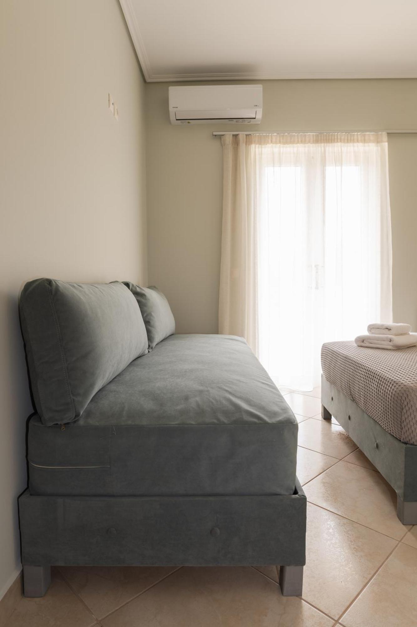 Vasilopoulos Residences - Apartments Eliana & Melanthia Argostoli  Eksteriør bilde